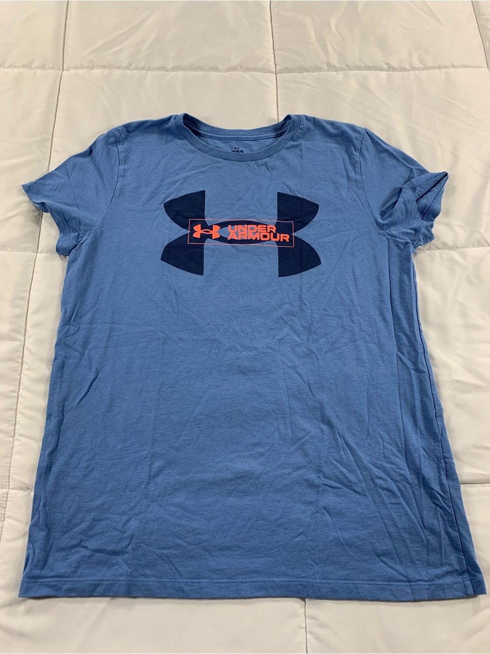 Pre loved UNDER ARMOUR shirt mens size L